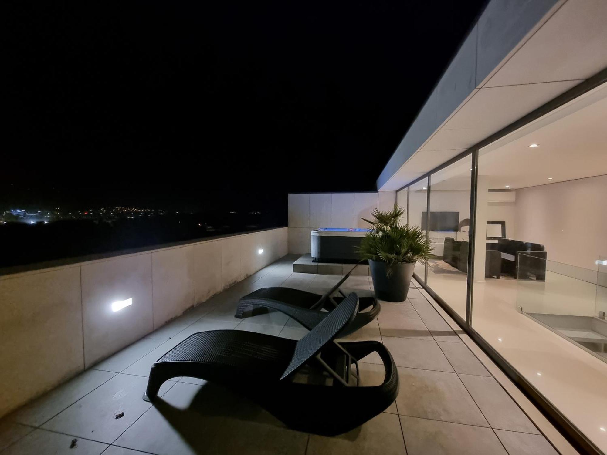 River Town View - Luxury Apartment With Jacuzzi On Terrace 维亚纳堡 外观 照片
