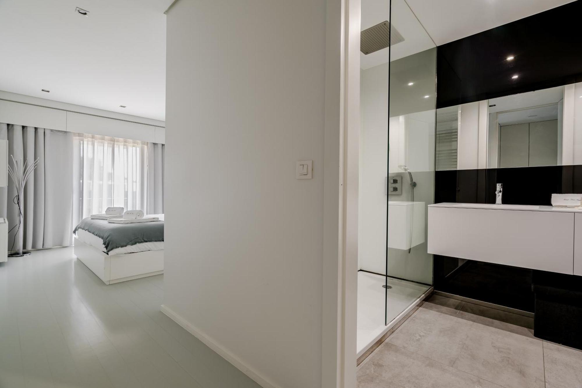 River Town View - Luxury Apartment With Jacuzzi On Terrace 维亚纳堡 外观 照片