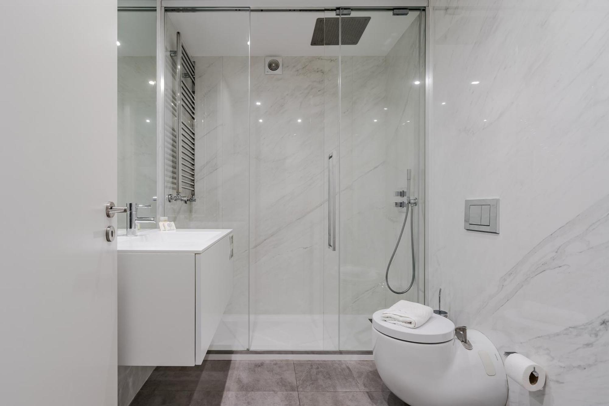 River Town View - Luxury Apartment With Jacuzzi On Terrace 维亚纳堡 外观 照片